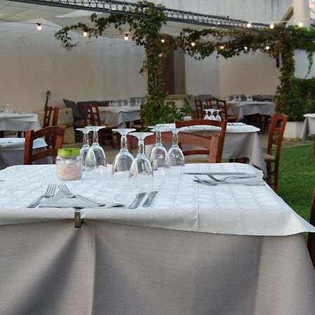 Agriturismo Il Megalite 기우르디냐노 외부 사진